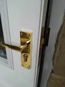 Keystone Locksmith Shop Dearborn, MI 313-758-6045 - broken-key-extraction